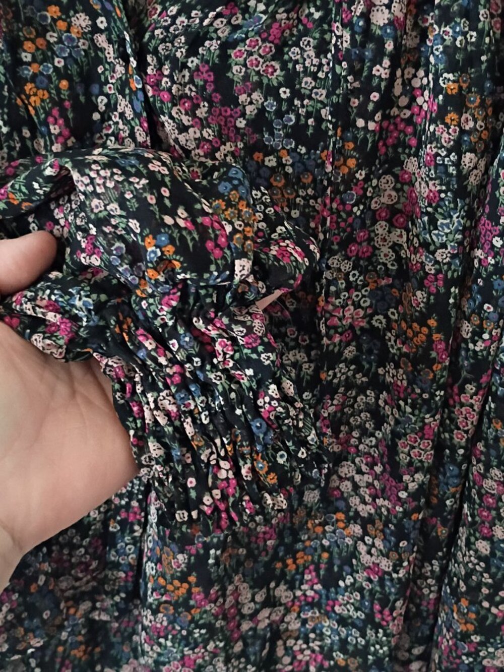 Zara Trafaluc Women's Smocked Long Sleeve Floral  Blouse - Picture 7 of 7